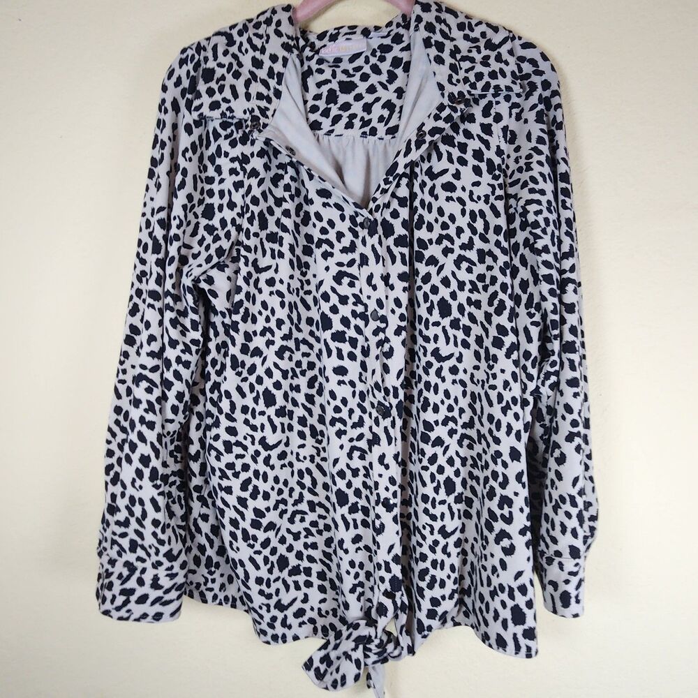 Susan Graver Animal print snap front Tie front lined soft work blouse Size 1X
